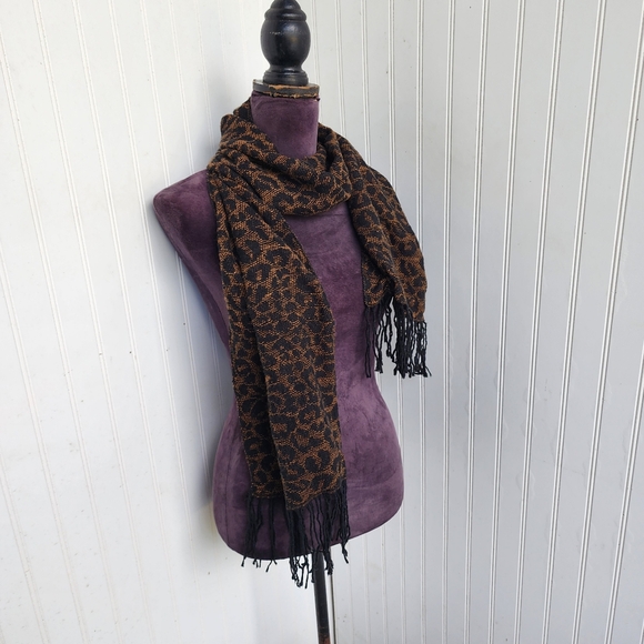 Cheetah Leopard One Size Soft Acrylic Winter Scarf Brown Black 10" × 75" - Picture 2 of 11